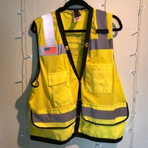 2 Safety vest with pockets